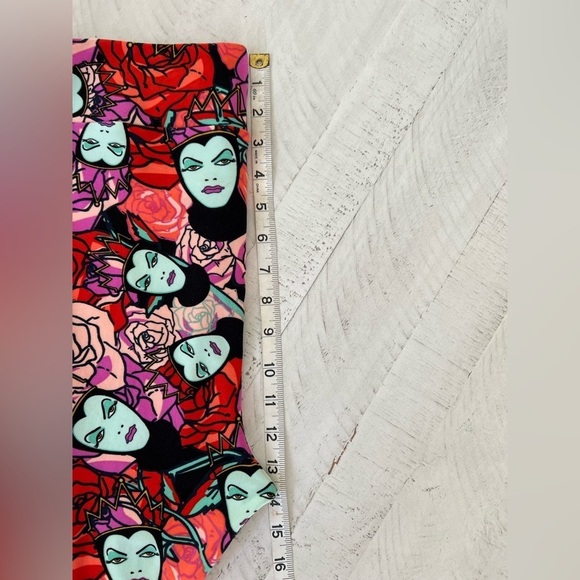 LuLaRoe Disney Villain Evil Queen Leggins Size Tall & Curvy - Picture 5 of 7